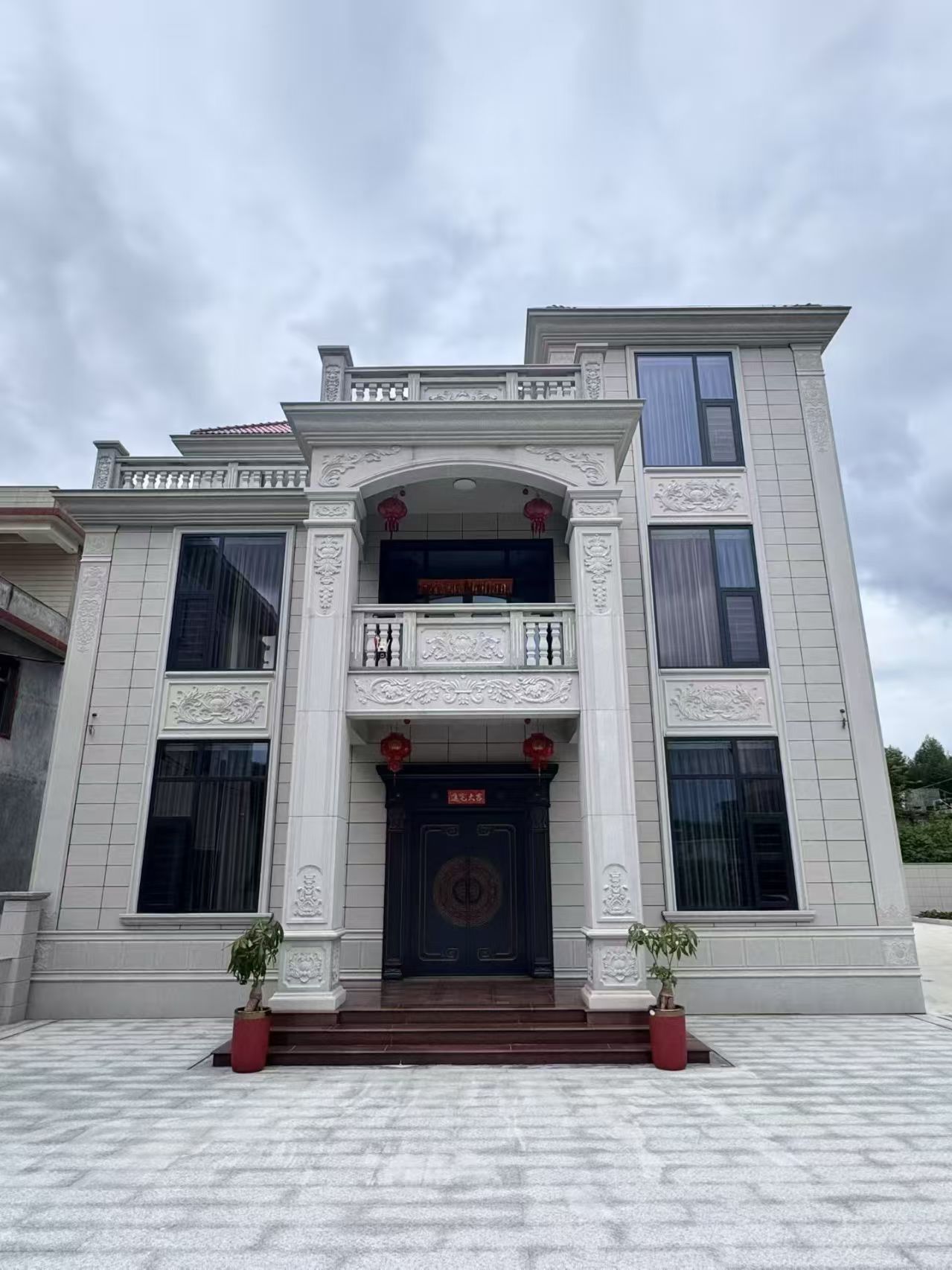 本溪 芝麻白石材别墅干挂案例展示