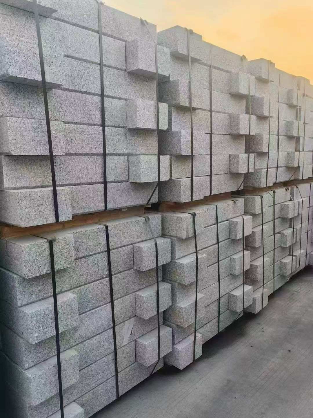 本溪 芝麻白路沿石
